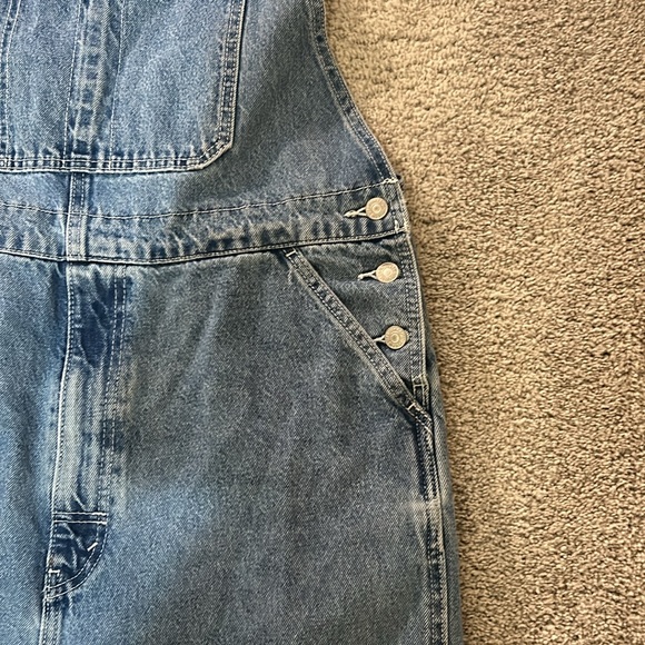 Vintage LEVI’S overalls women’s size large - Picture 4 of 9